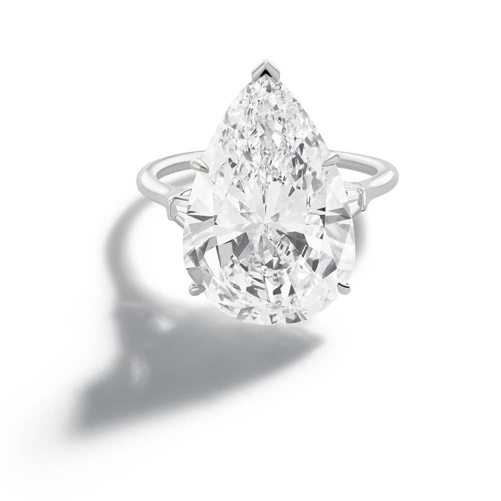 Jewelry creations Harry Winston diamond ring, 13.9 carat