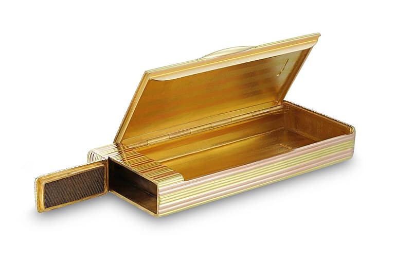 Fabergé gold cigarette case open